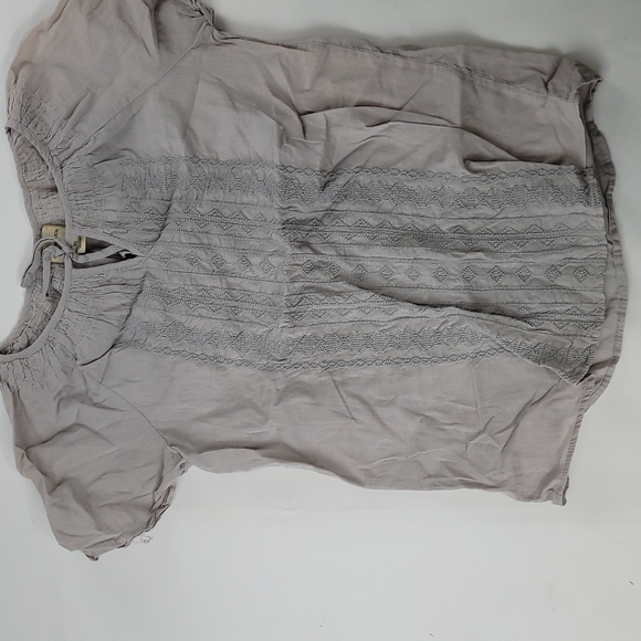 Ruffled Gray short sleeve shirt - Picture 1 of 3